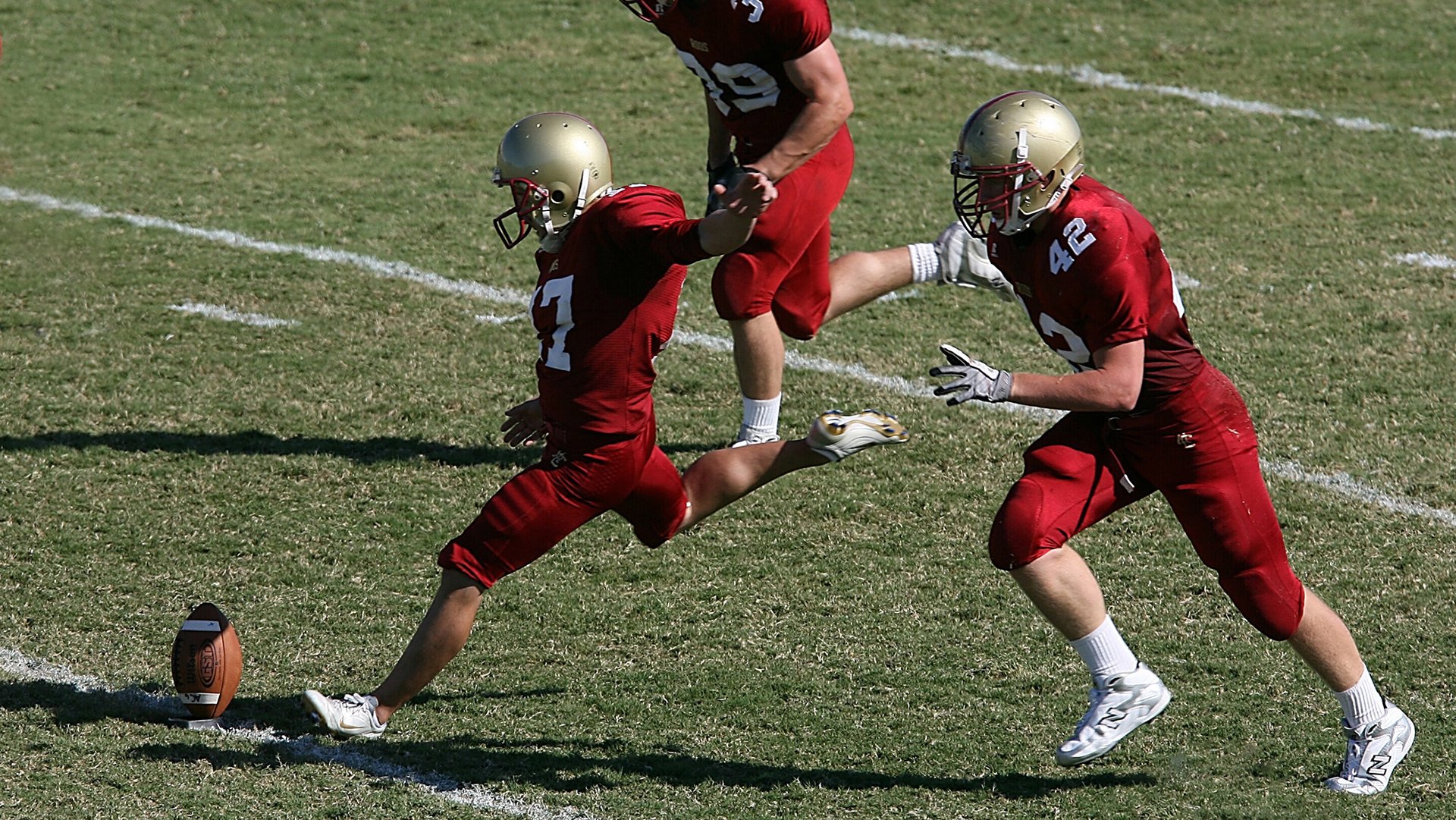 天津泰达攻入致胜一球，成功逆转战局，天津泰达进球集锦解说版