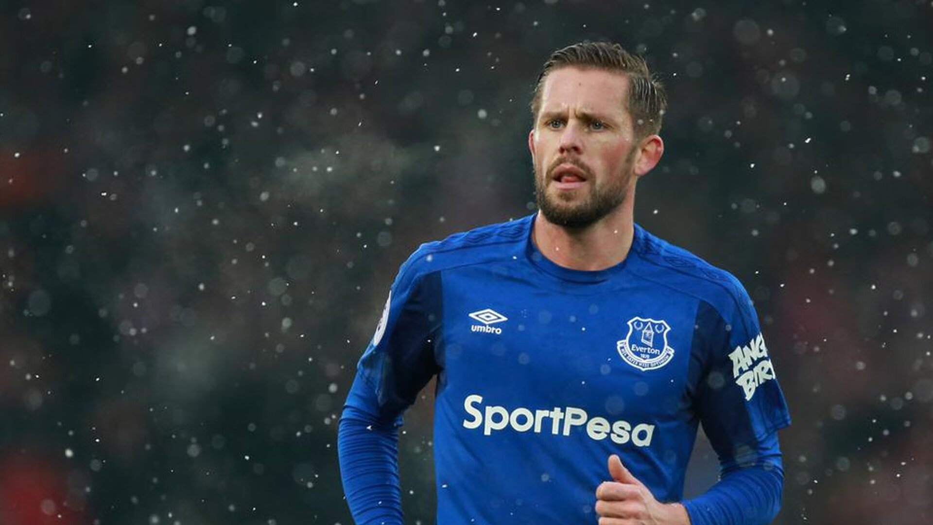 开云体育娱乐app安全-曼联对卡迪夫城展开对决，实力争夺，曼联前瞻_渴望反弹施压曼城 卡瓦尼能否再造神作